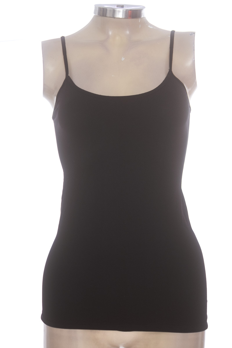 Top / Camiseta color Negro - Itzon