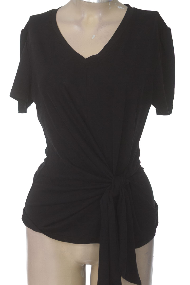 Top / Camiseta color Negro - APOLOGY