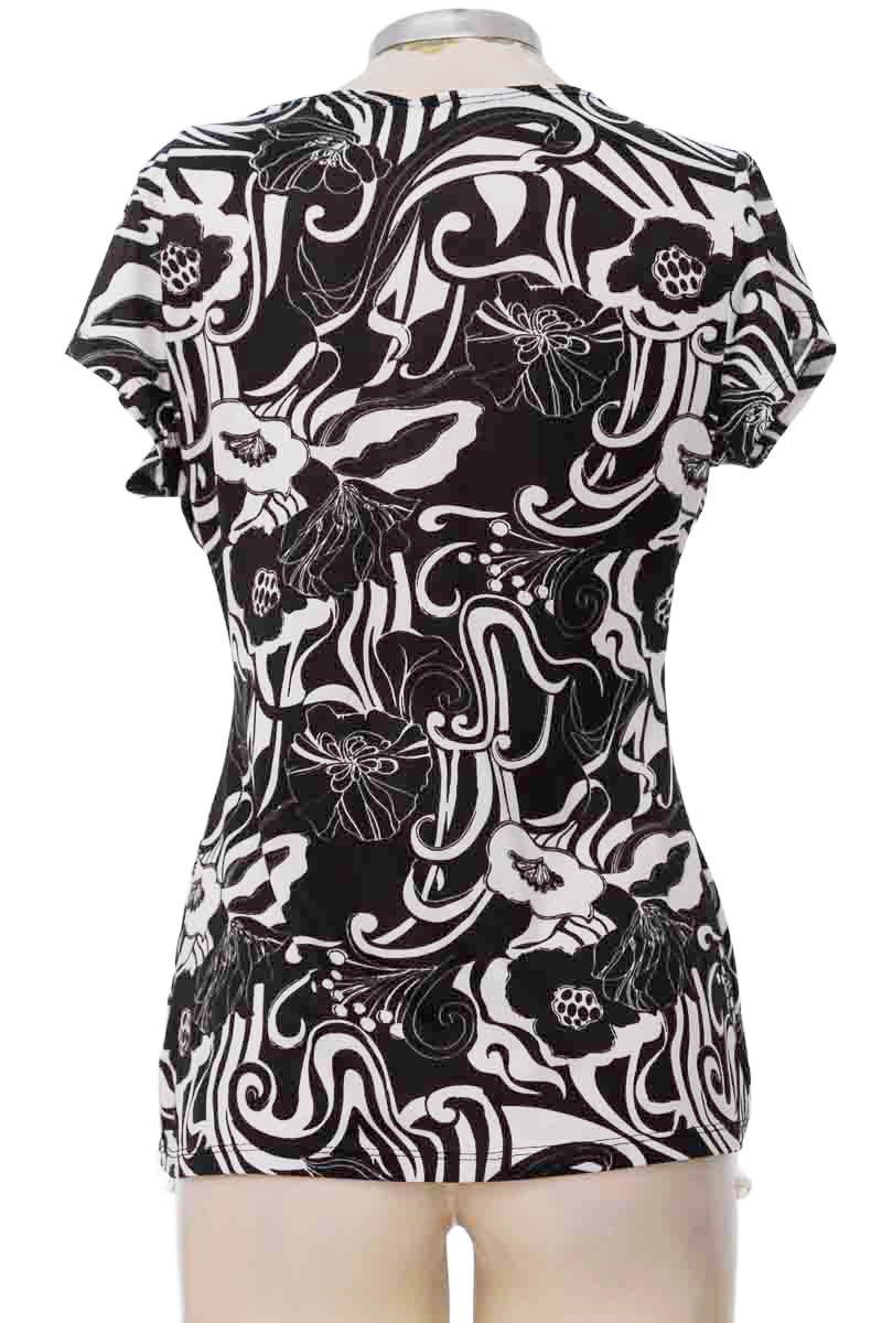 Blusa color Negro - PETITE