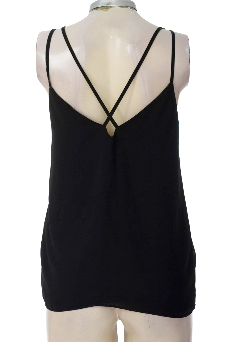 Top / Camiseta color Negro - ELA