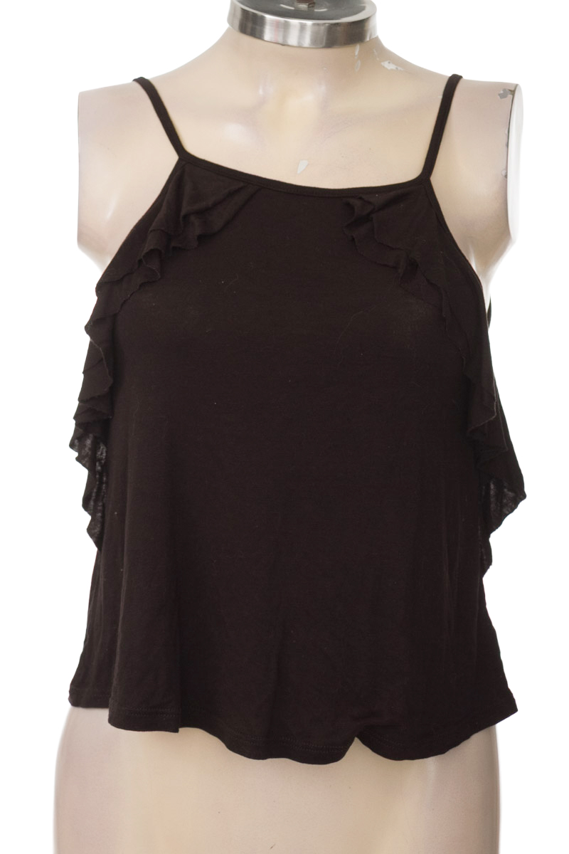 Top / Camiseta color Negro - TopMark