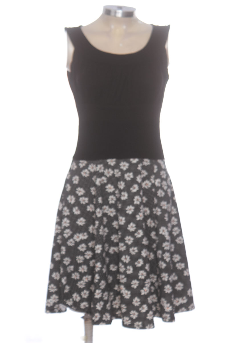 Vestido / Enterizo color Negro - Closeando