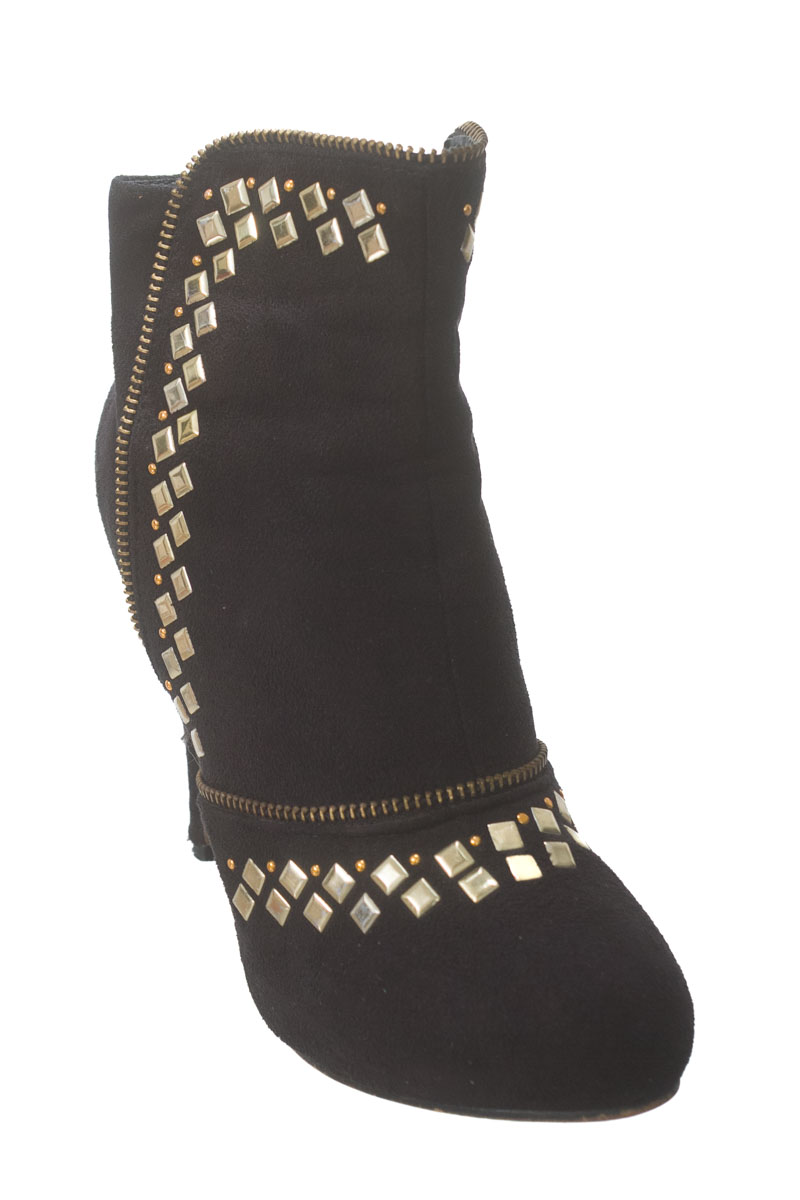 Zapatos color Negro - Vía Spring