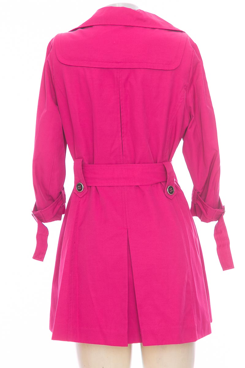 Chaqueta / Abrigo color Fucsia Black Rivet Closeando