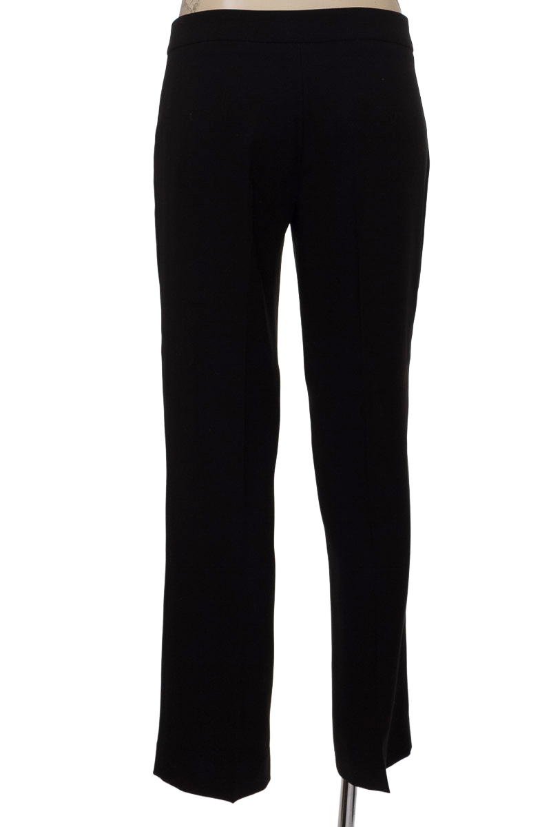 Pantalones color Negro - Armi