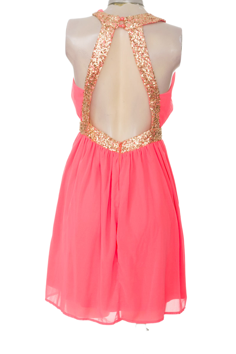 Vestido / Enterizo color Fucsia - Red Clover