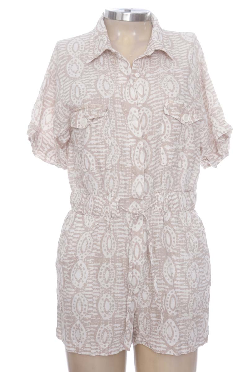 Vestido / Enterizo color Beige - Intermix