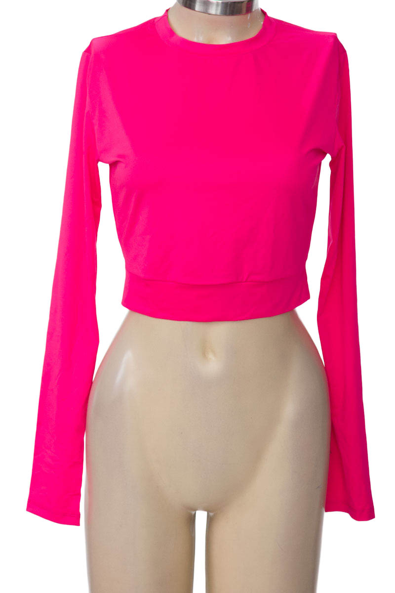 Ropa Deportiva / Salida de Baño color Fucsia - Closeando