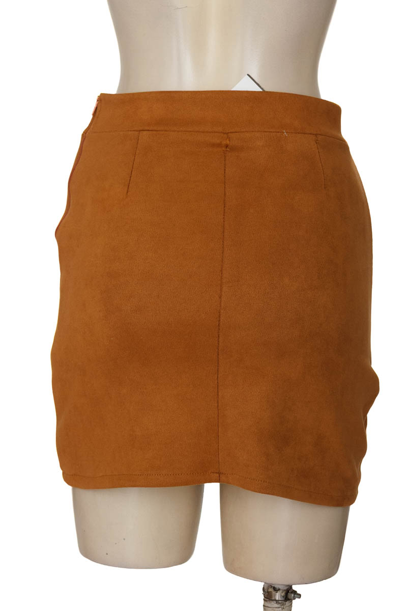 Falda color Mostaza - Closeando