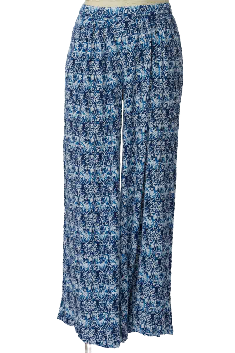 Pantalones color Azul - Stradivarius