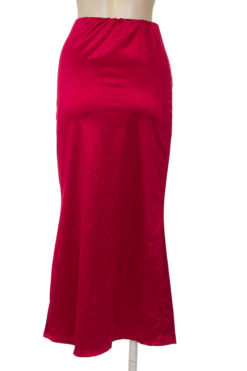 Falda color Vinotinto - Closeando