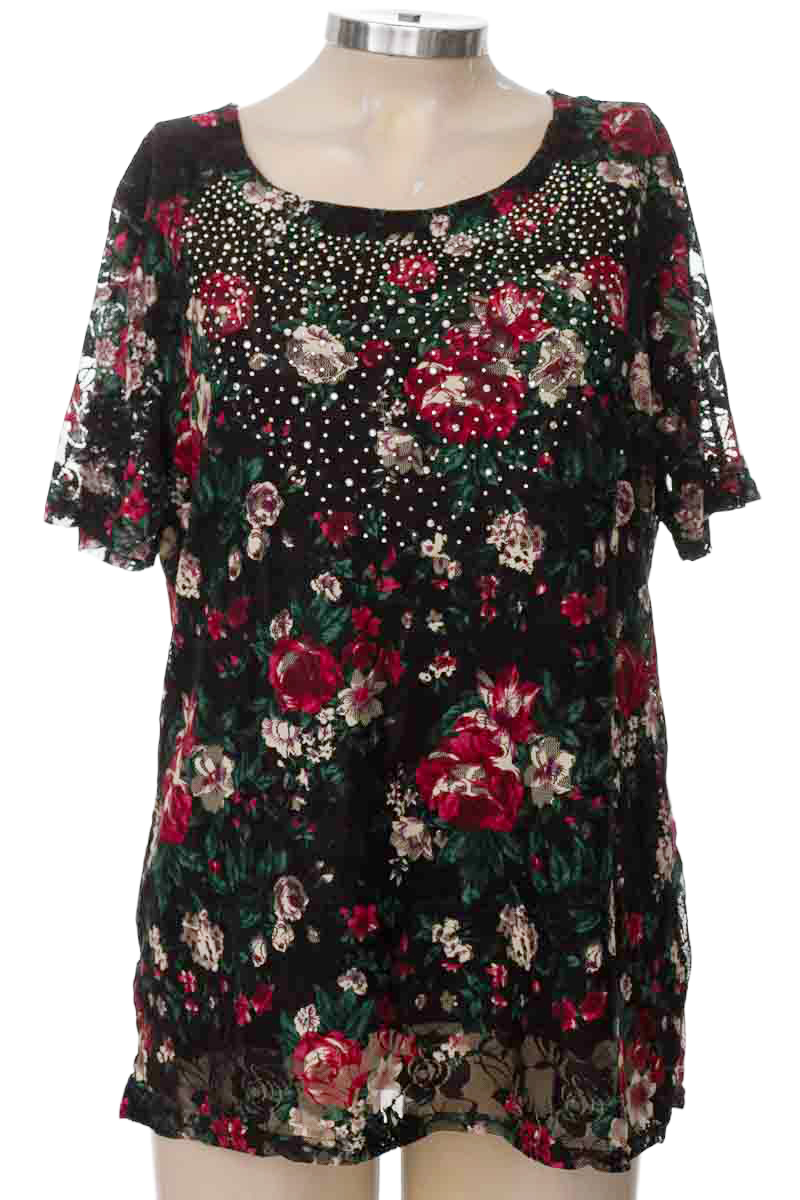 Blusa color Negro - Closeando