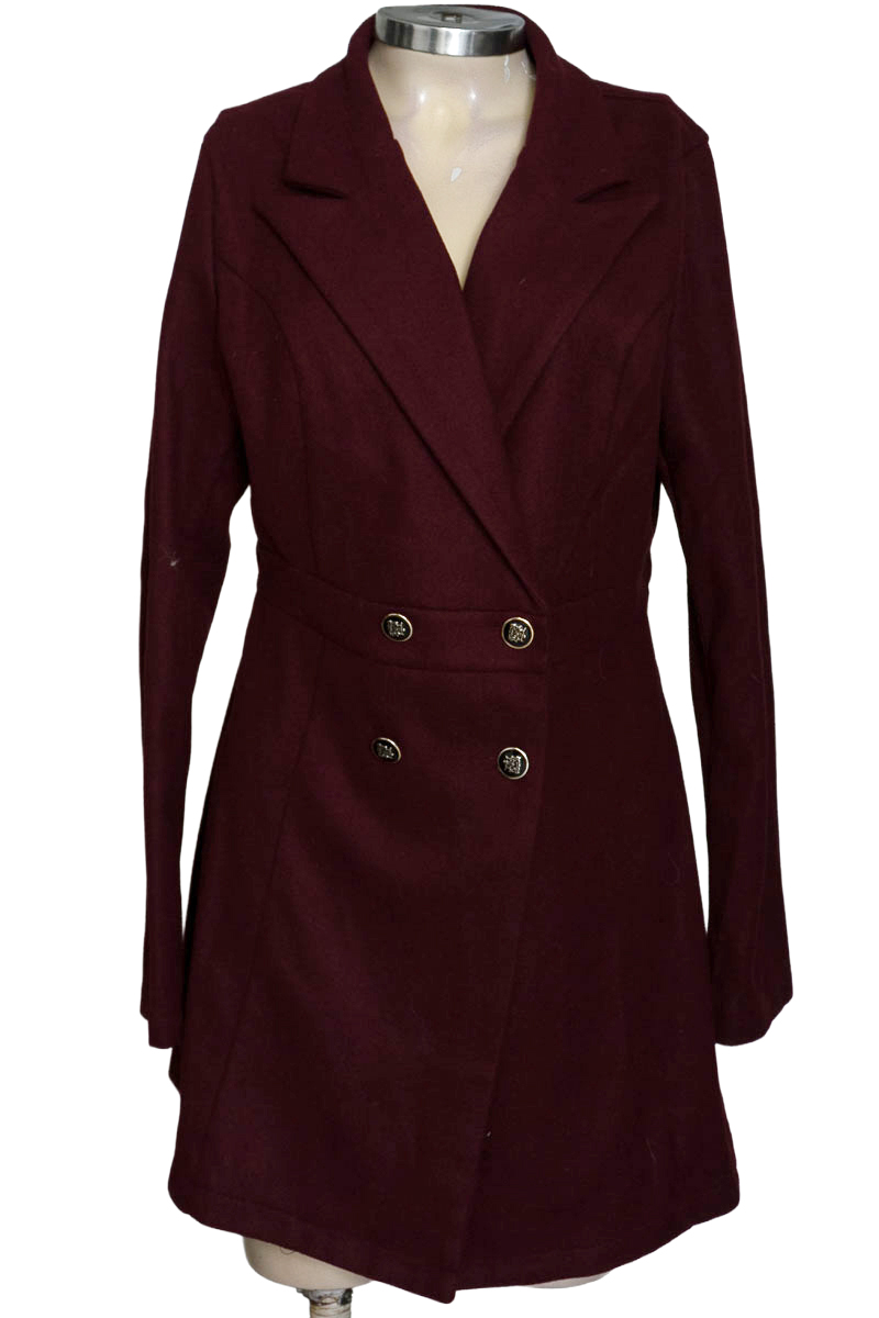Chaqueta / Abrigo color Vinotinto - Closeando