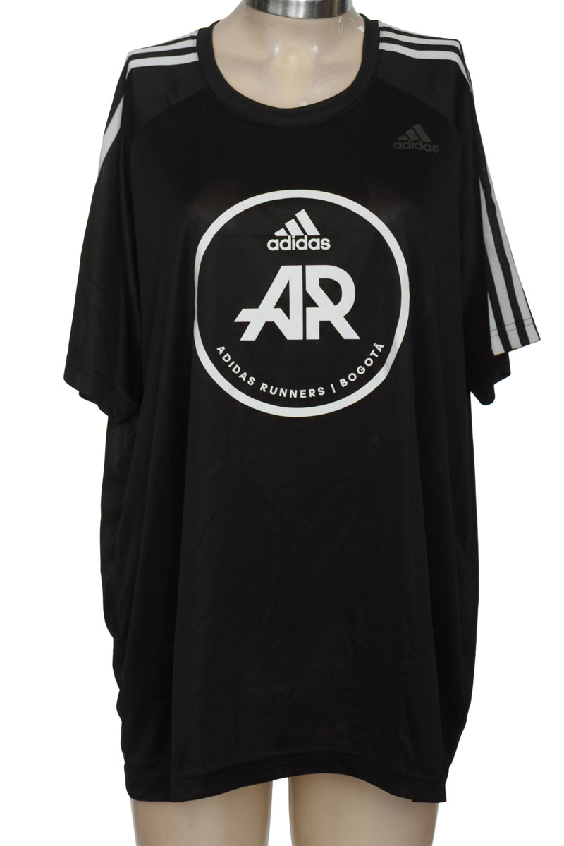 Ropa Deportiva / Salida de Baño color Negro - Adidas