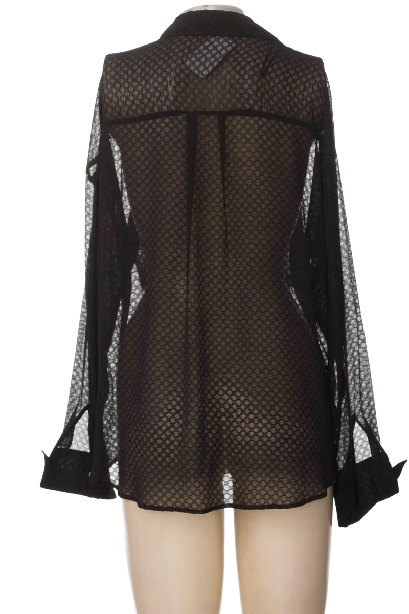 Blusa color Negro - Closeando
