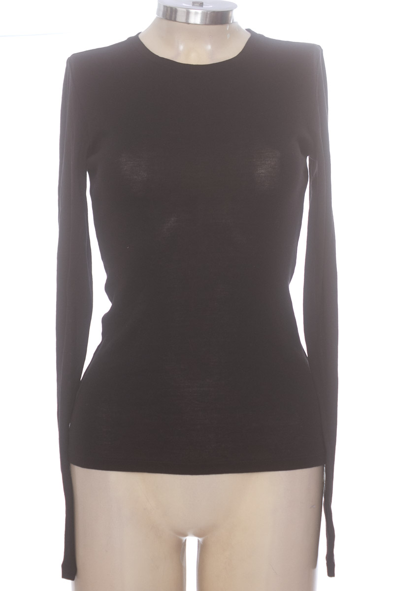 Top / Camiseta color Negro - Divided