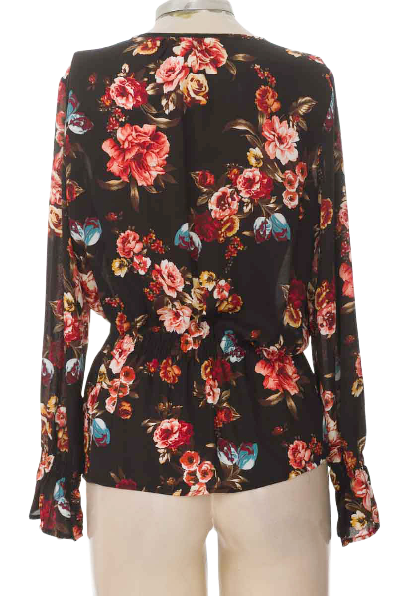 Blusa color Negro - Counterparts