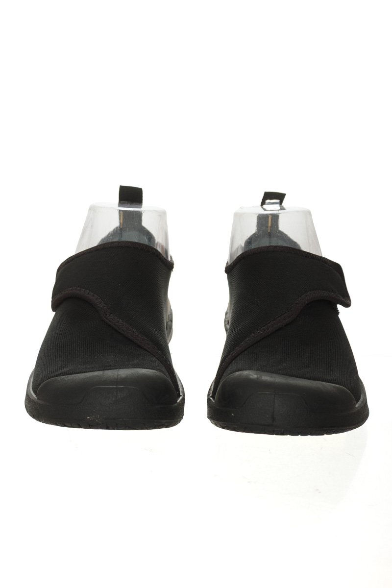 Zapatos color Negro - DECATHLON