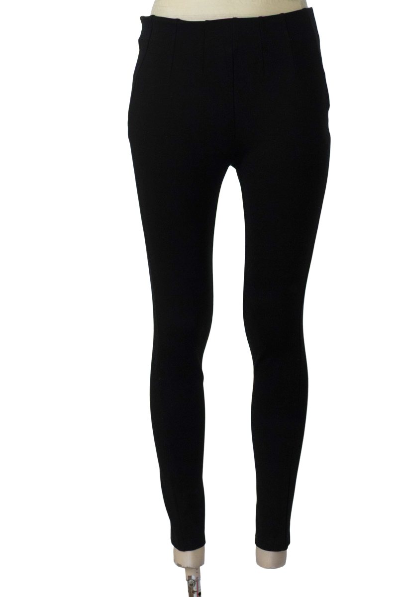 Pantalones color Negro - MNG