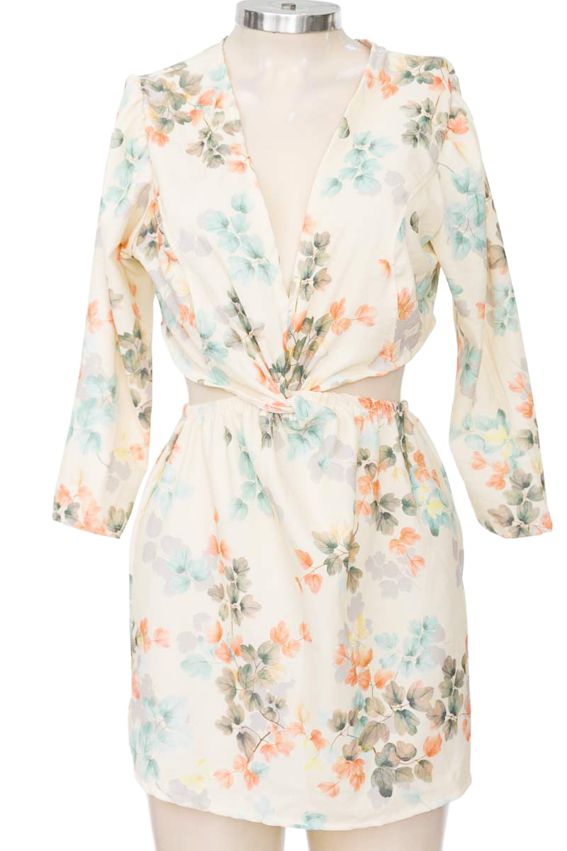 Vestido / Enterizo color Amarillo - Miu