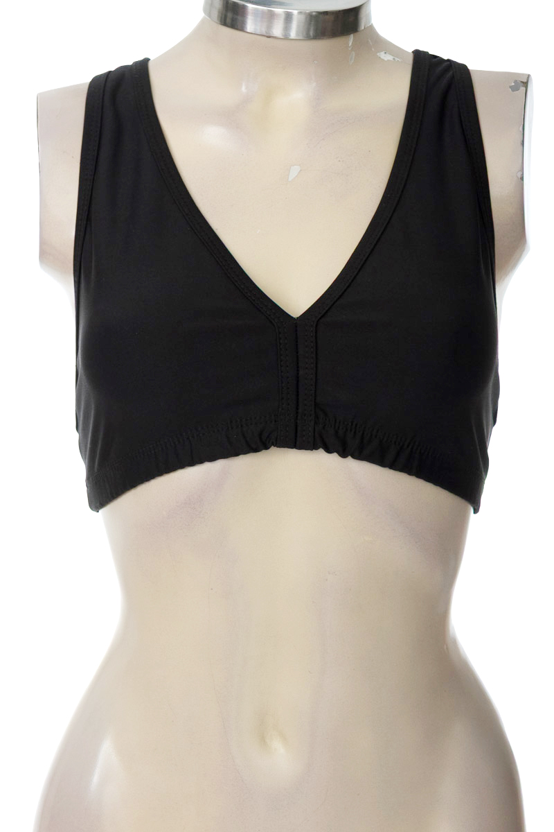 Top / Camiseta color Negro - Closeando