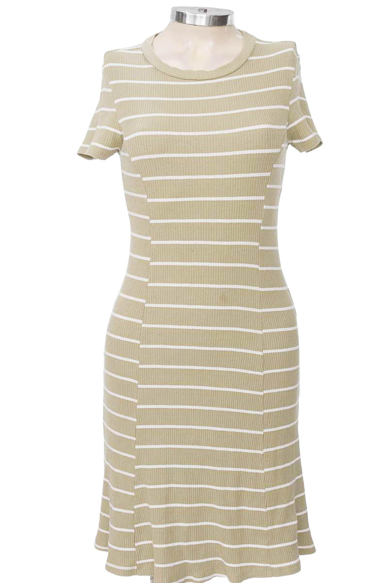 Vestido / Enterizo color Verde - Forever 21