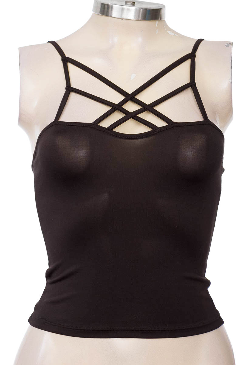 Top / Camiseta color Negro - Carmel