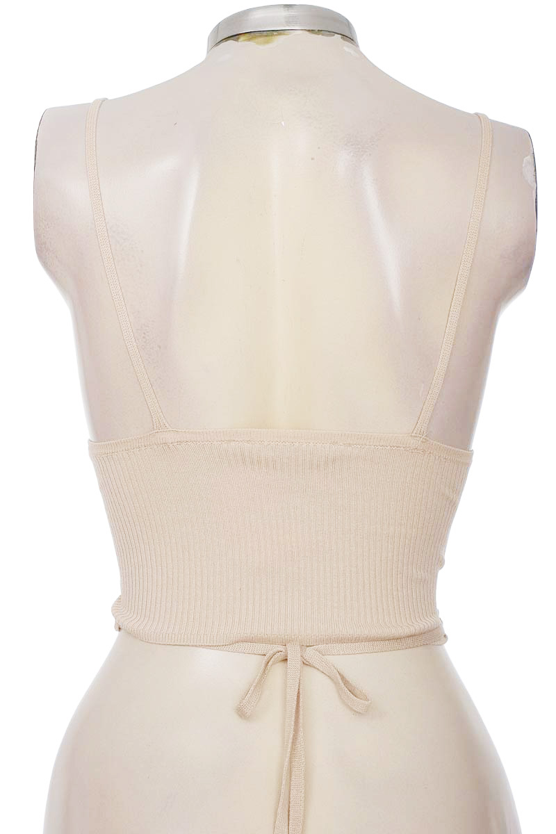 Top / Camiseta color Beige - Gef