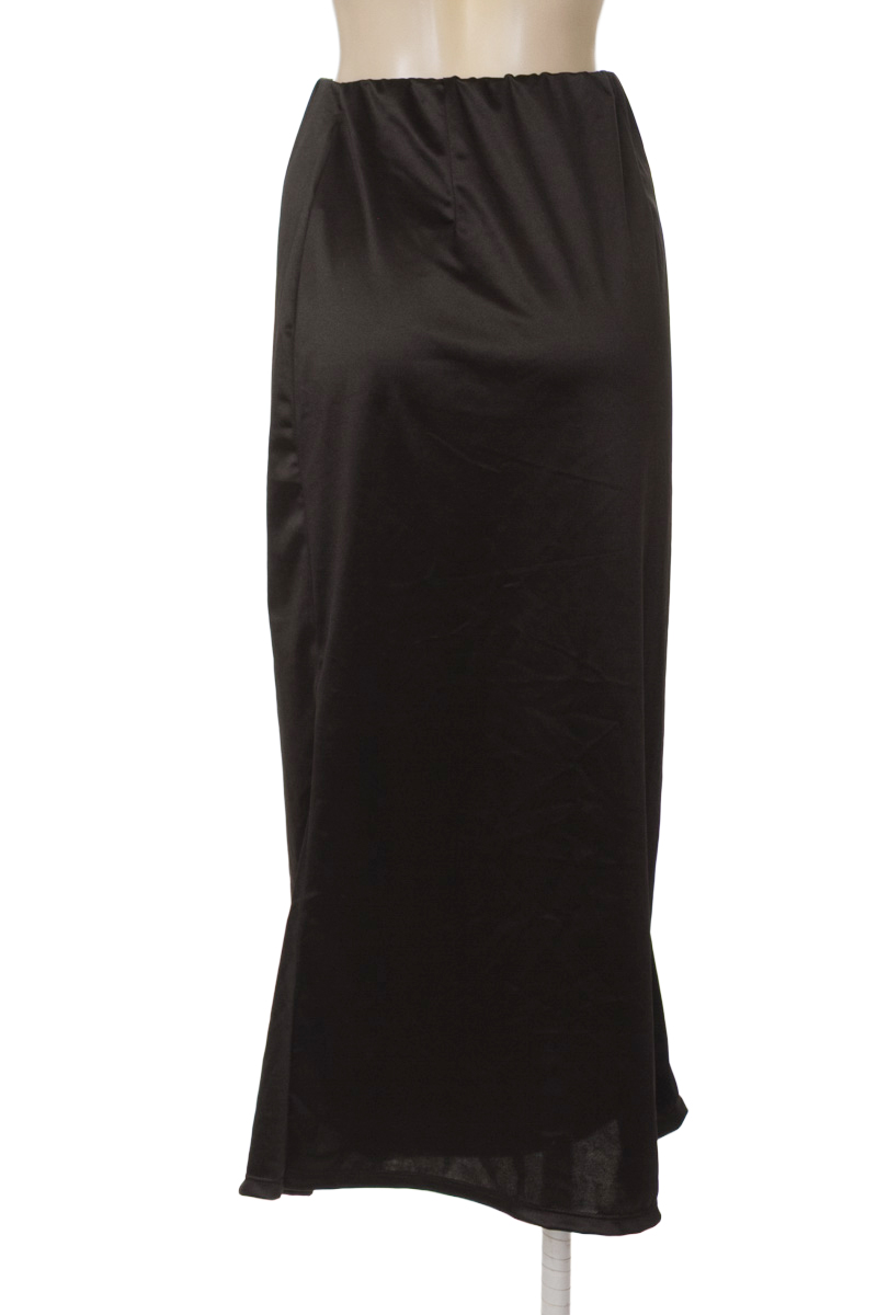 Falda color Negro - YUTC