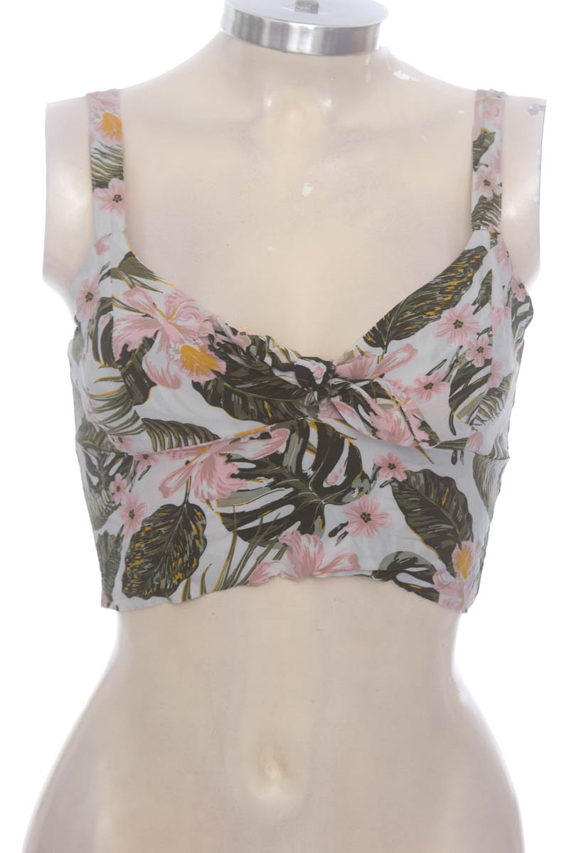 Top / Camiseta color Estampado - MATTELSA
