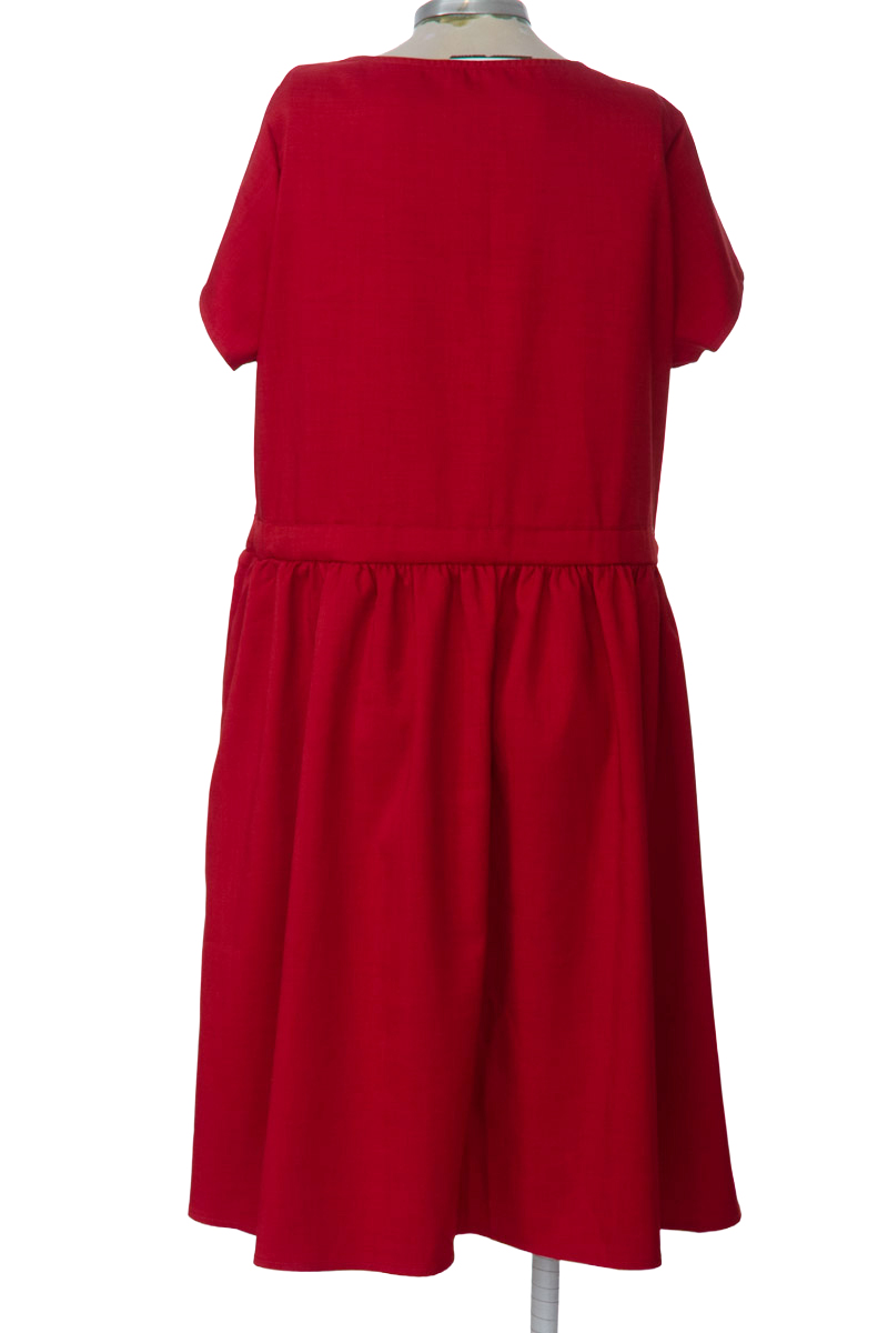 Vestido / Enterizo color Rojo - Closeando