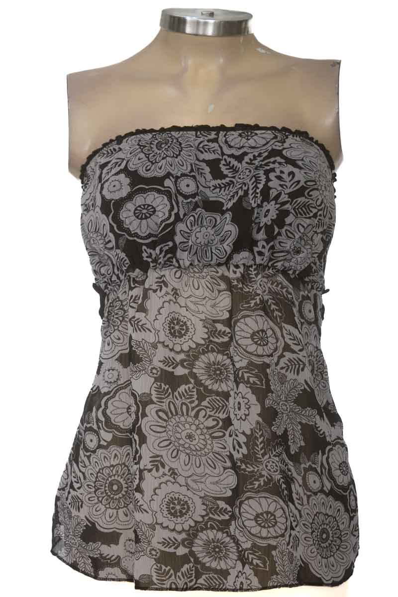 Top / Camiseta color Negro - Setenta Cuarenta