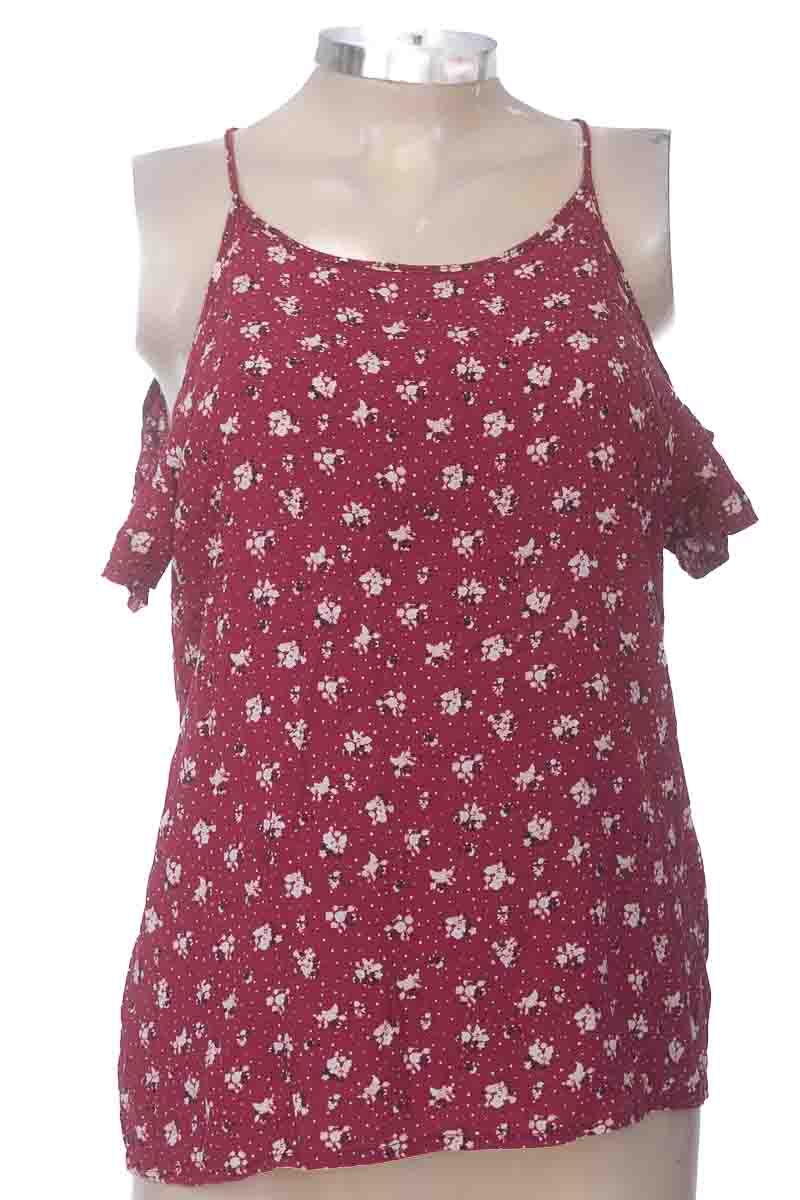 Top / Camiseta color Vinotinto - Pacifika