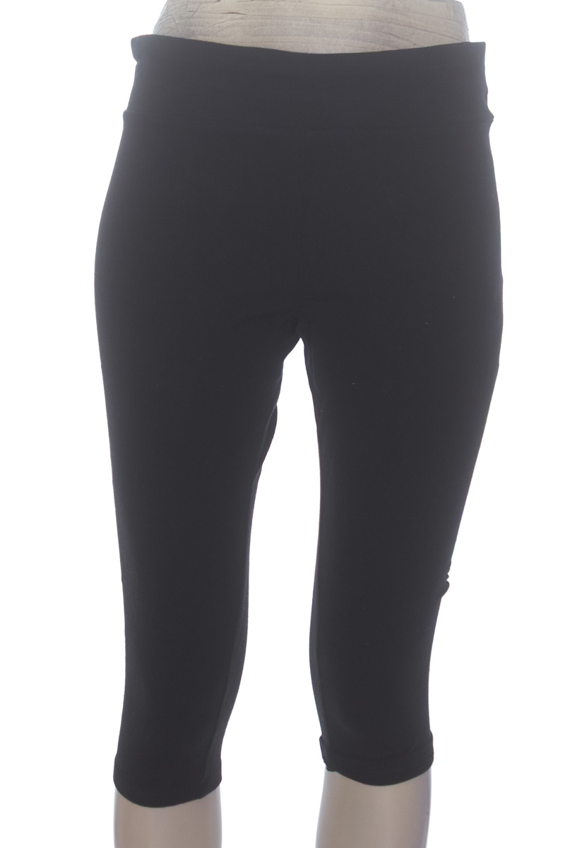 Ropa Deportiva / Salida de Baño color Negro - Divided by H&M