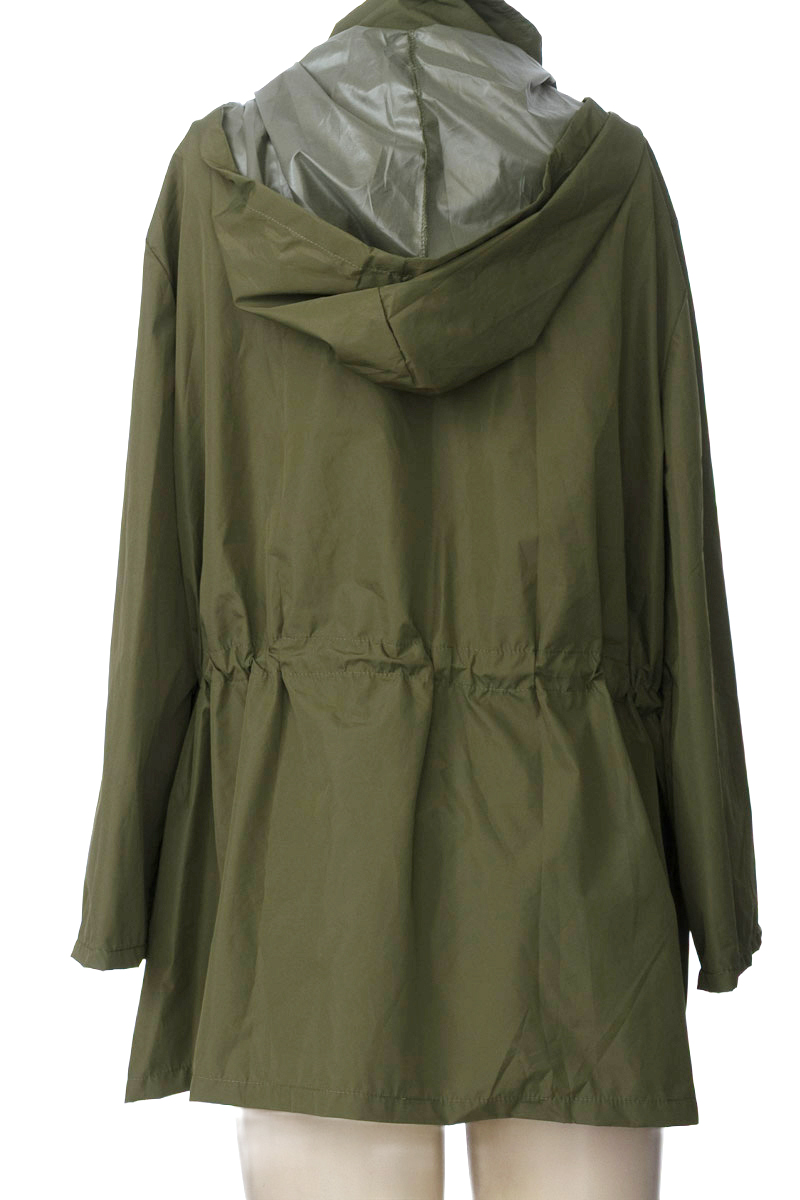 Ropa Deportiva / Salida de Baño color Verde - Closeando