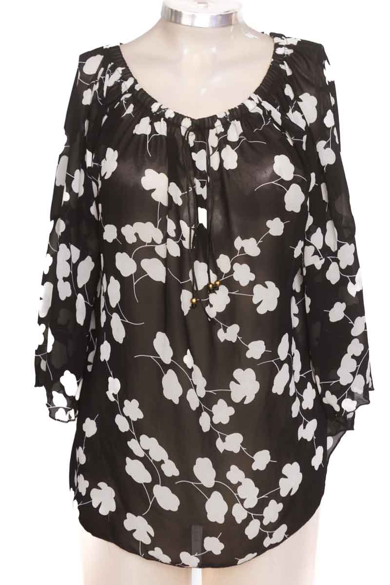 Blusa color Negro - Closeando