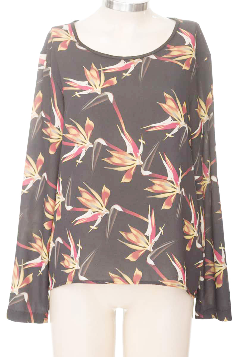 Blusa color Negro - Koaj