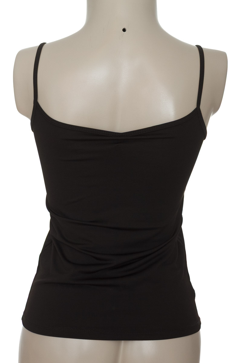 Top / Camiseta color Negro - Urb