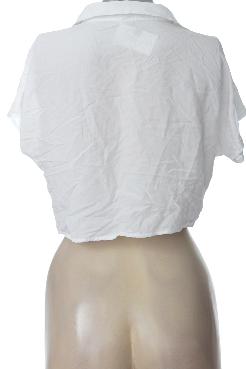 Blusa color Blanco - Closeando
