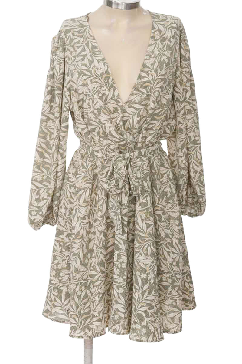 Vestido / Enterizo color Verde - H&M