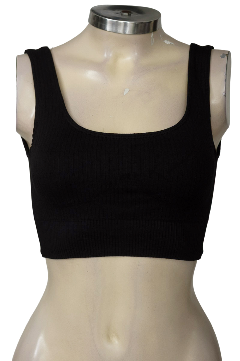 Top / Camiseta color Negro - Closeando