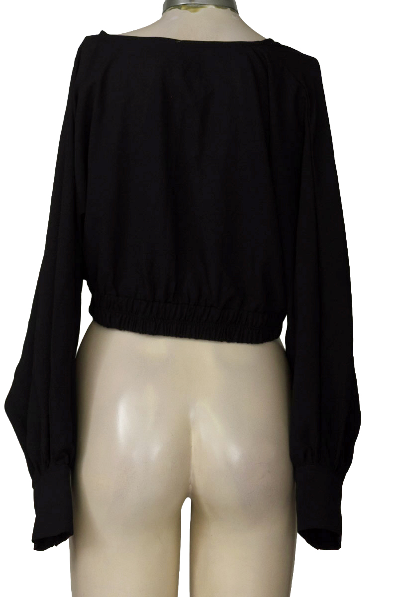 Blusa color Negro - Closeando