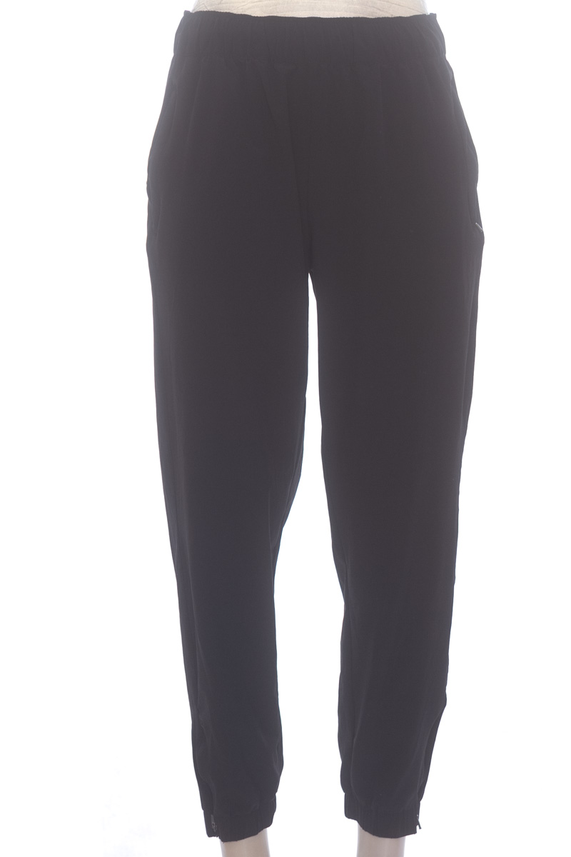 Ropa Deportiva / Salida de Baño color Negro - H&M Move