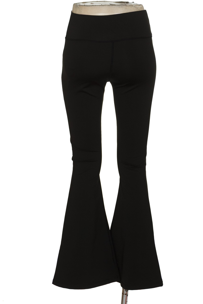 Pantalones color Negro - Closeando