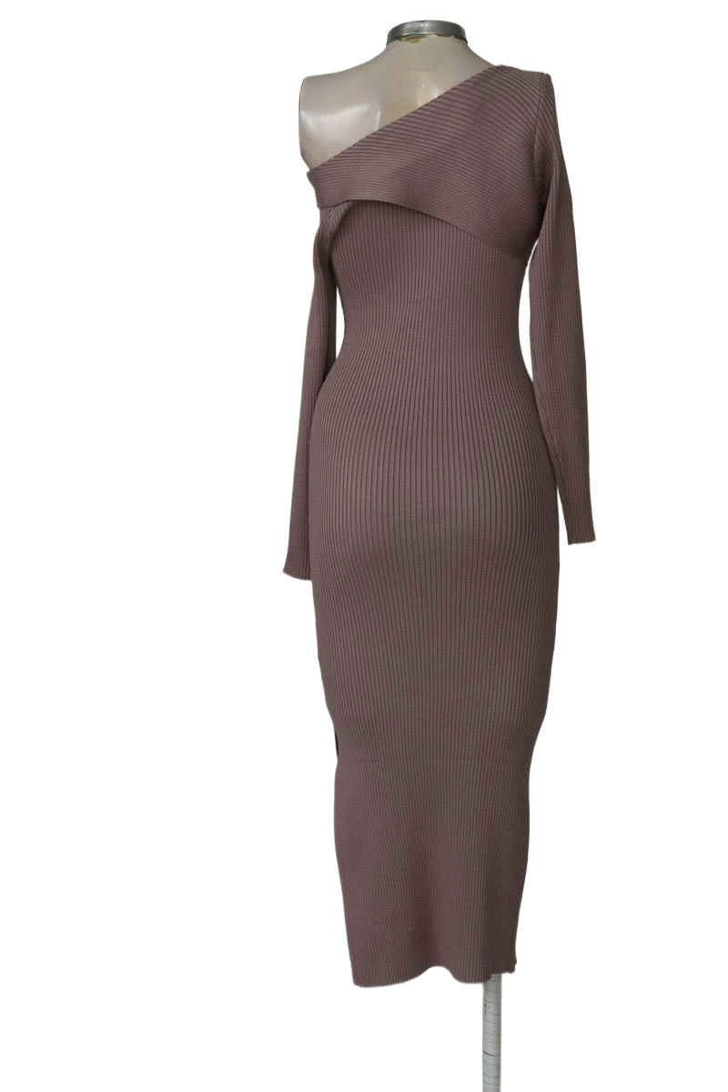 Vestido / Enterizo color Gris - Closeando