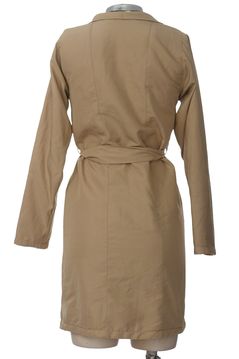 Chaqueta / Abrigo color Beige - Closeando