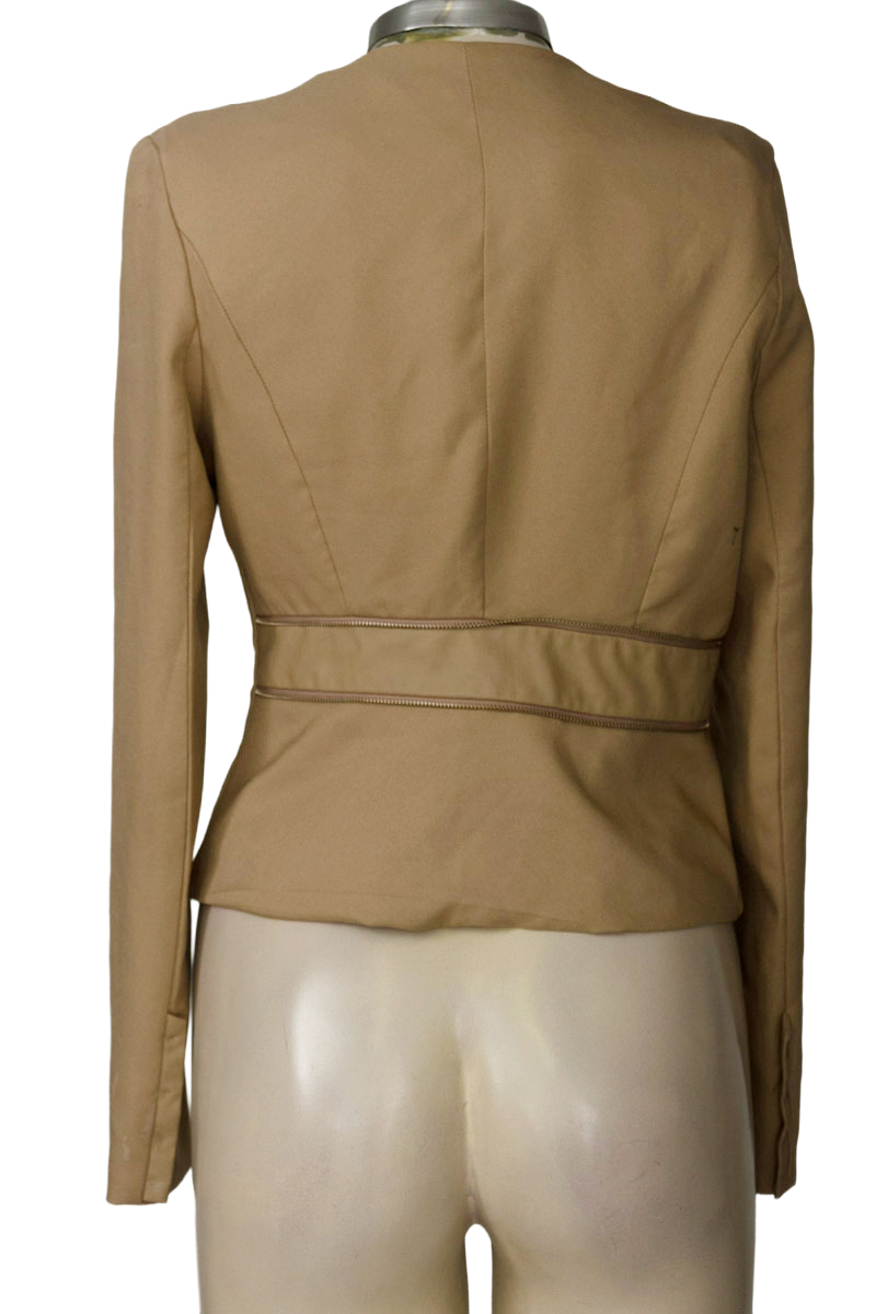 Chaqueta / Abrigo color Beige - Closeando