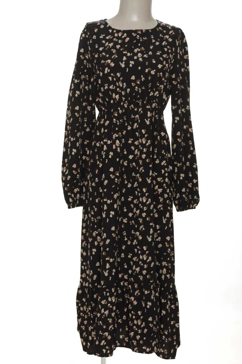 Vestido / Enterizo color Negro - Closeando