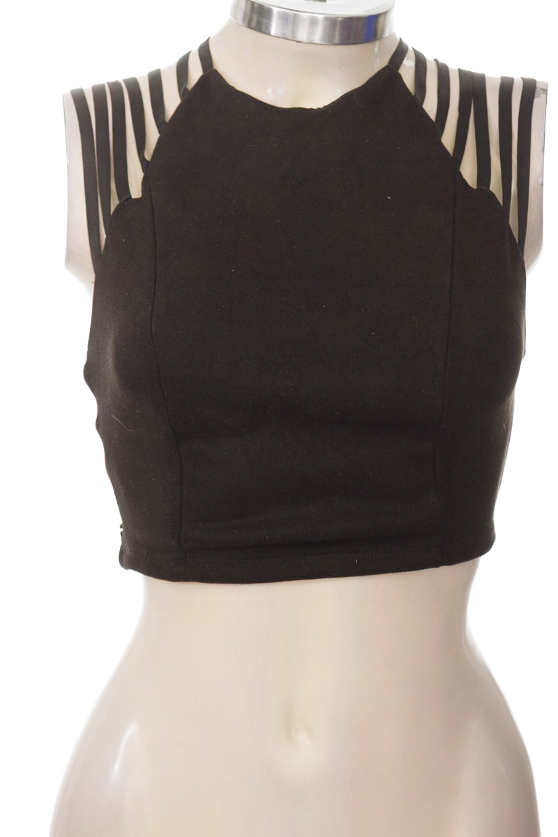 Top / Camiseta color Negro - French vanilla