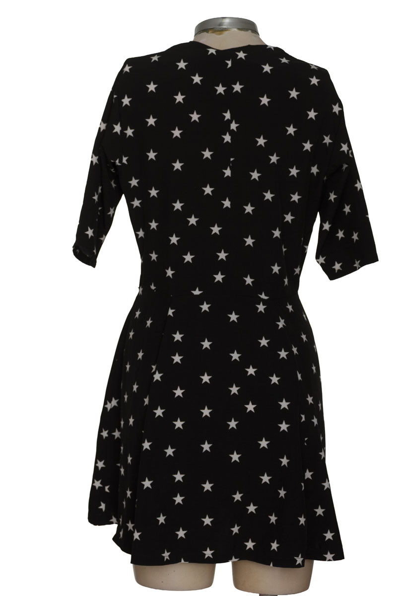Vestido / Enterizo color Negro - Closeando